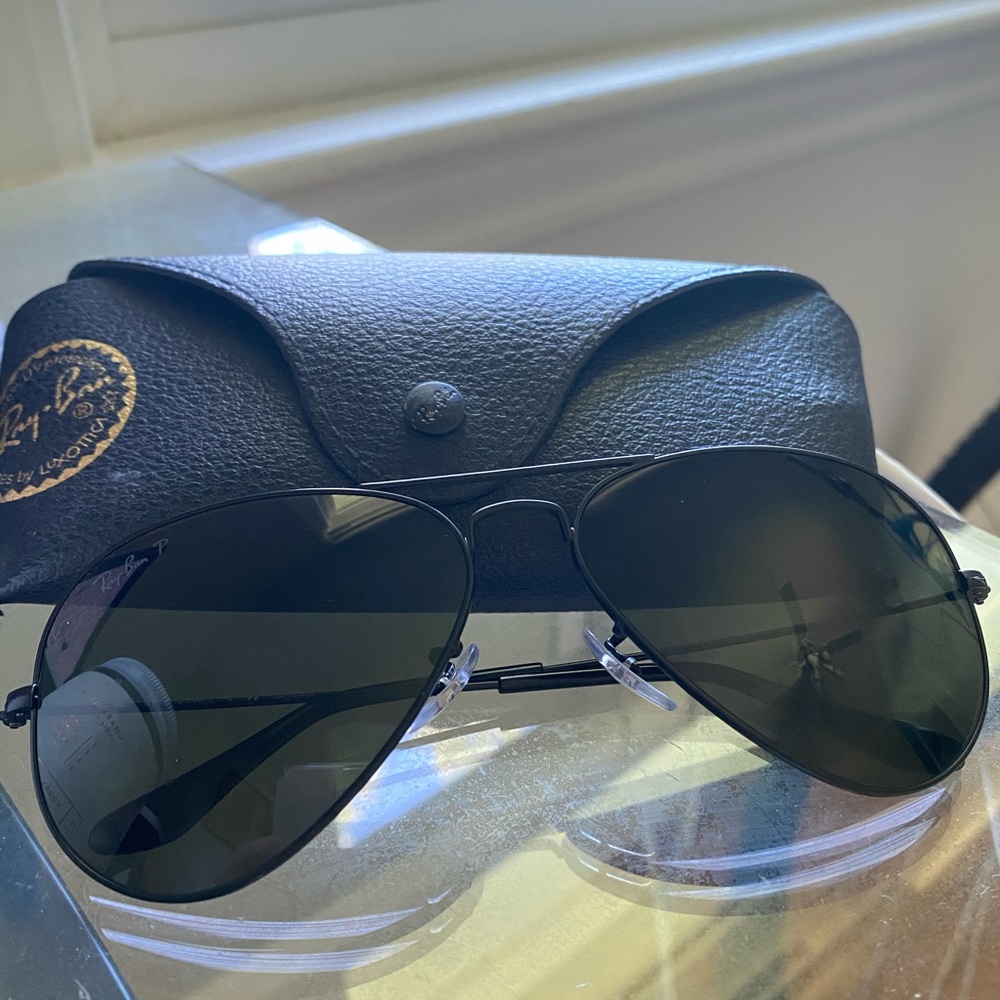 Like New Ray Ban Aviators